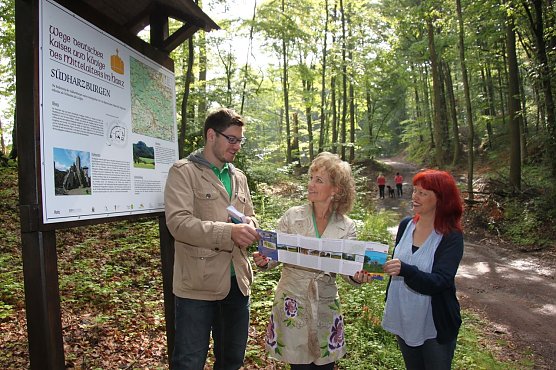 Von links: Schelauske, Keller, Linke (Foto: J. Piper)