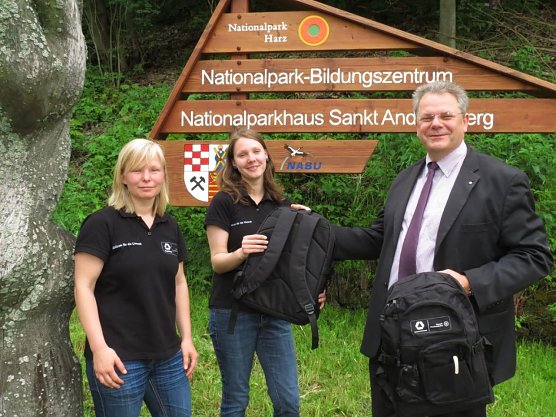 &Uuml;bergabe (Foto: Walter Wimmer.)