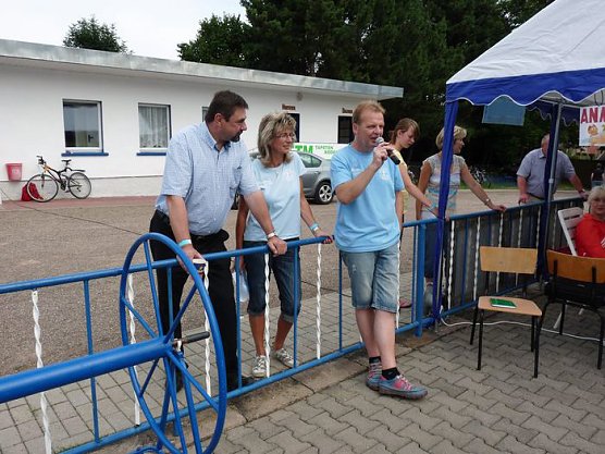 Hatz begonnen (Foto: Karl-Heinz Herrmann) Hatz begonnen (Foto: Karl-Heinz Herrmann)