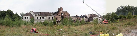 Albrechtshaus abgebrannt (Foto: Peter Blei, Karin Lehmann) Albrechtshaus abgebrannt (Foto: Peter Blei, Karin Lehmann)