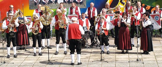 Blasmusik liegt in der Luft (Foto: Eduard Seifert)