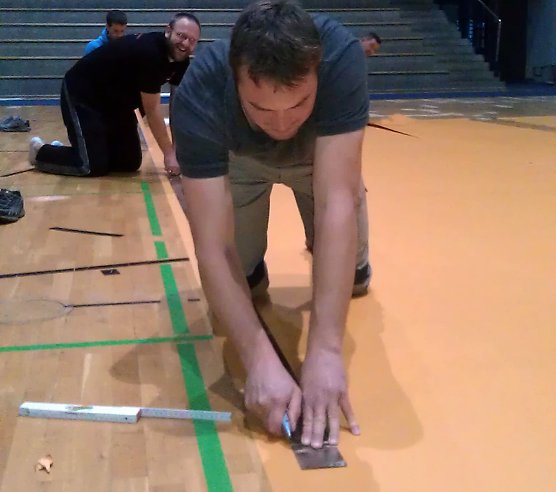 Vorbereitungen für Länderspiel am Montag (Foto: D. Rieger) Vorbereitungen für Länderspiel am Montag (Foto: D. Rieger)