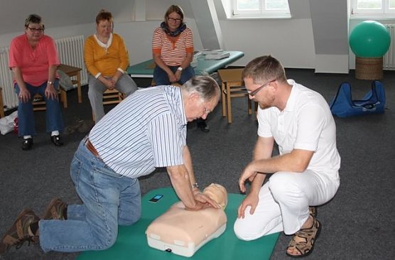 Leben retten (Foto: Helios)