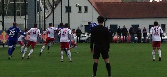 Chancen, aber kein Tor (Foto: Lars Koch)