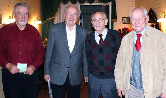 Treffen nach 45 Jahren (Foto: L. Gr&uuml;nwald)
