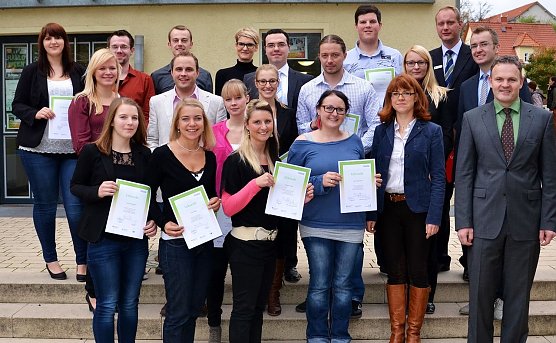 Stipendiaten, Präsident und Förderer (Foto: T. Schneppe) Stipendiaten, Präsident und Förderer (Foto: T. Schneppe)