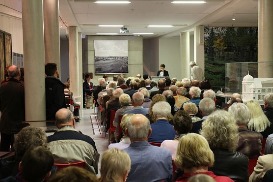 Eröffnung der Ausstellung (Foto: nnz) Eröffnung der Ausstellung (Foto: nnz)