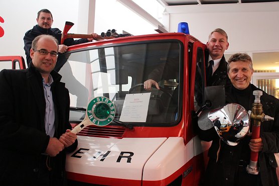 Übergeben (Foto: nnz) Übergeben (Foto: nnz)