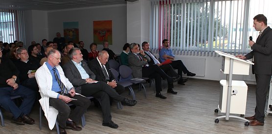 Begr&uuml;&szlig;ung (Foto: nnz)