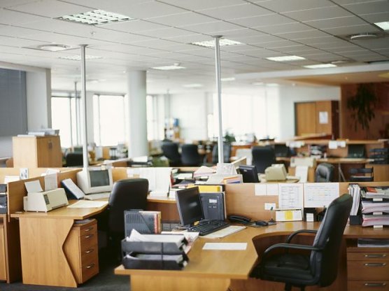 Ganze Firmen ziehen um (Foto: Ciaran Griffin/Stockbyte/Thinkstock) Ganze Firmen ziehen um (Foto: Ciaran Griffin/Stockbyte/Thinkstock)