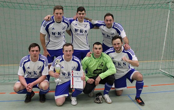 Hallenkreismeisterschaft (Foto: Karl-Heinz Herrmann) Hallenkreismeisterschaft (Foto: Karl-Heinz Herrmann)