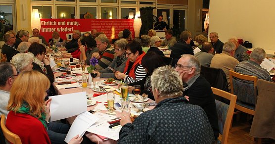 Die LINKE versammelt sich (Foto: nnz)