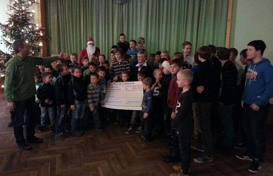 Dank an die Unterstützer (Foto: privat) Dank an die Unterstützer (Foto: privat)