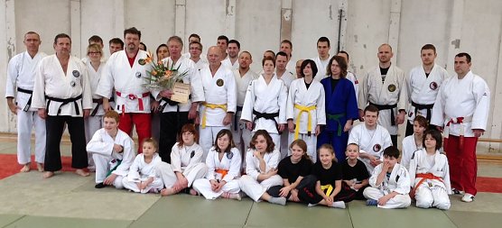 Beim Lehrgang dabei (Foto: privat) Beim Lehrgang dabei (Foto: privat)