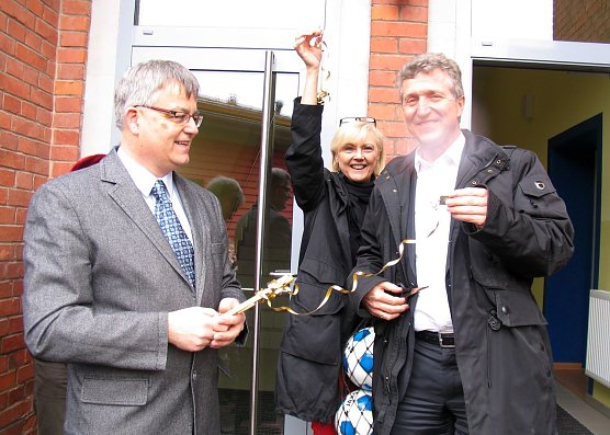 &Uuml;bergeben (Foto: I. Bergmann|Stadtverwaltung Nordhausen)