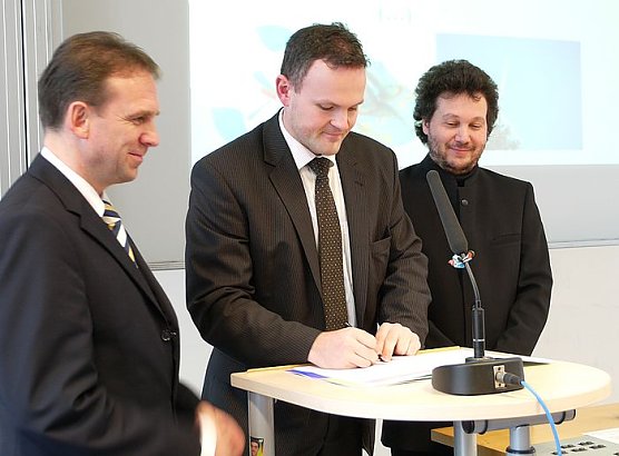 Istitut gegründet (Foto: nnz) Istitut gegründet (Foto: nnz)