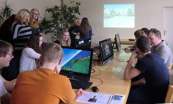 Einstein l&auml;sst gr&uuml;&szlig;en (Foto: S. Winter)