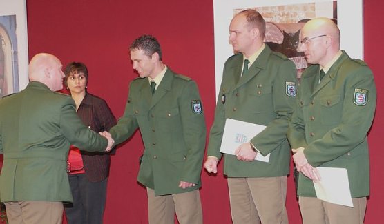 Polizei in Brennerei (Foto: nnz) Polizei in Brennerei (Foto: nnz)