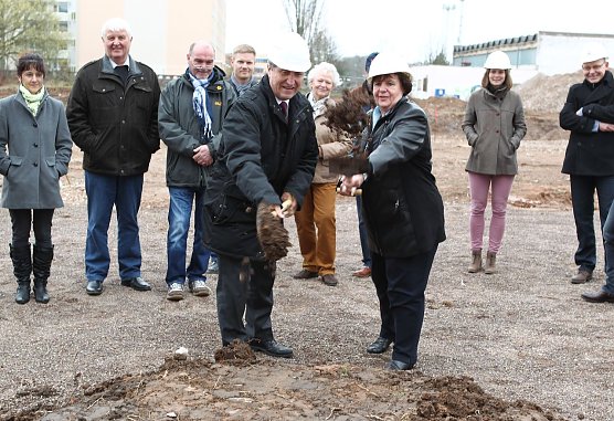 In die Erde gestochen (Foto: nnz)
