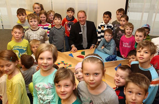 Mini-Mathematikum in der Nordhäuser Kreissparkasse (Foto: nnz) Mini-Mathematikum in der Nordhäuser Kreissparkasse (Foto: nnz)