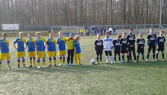 Gegen Ellrich gewonnen (Foto: Th. Heller) Gegen Ellrich gewonnen (Foto: Th. Heller)