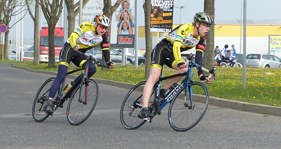 Jens-Uwe im Windschatten von Phillip (Foto: privat)