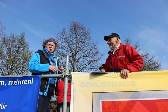 Impressionen vom Kyffhäuserberglauf 2014 (1) (Foto: Karl-Heinz Herrmann) Impressionen vom Kyffhäuserberglauf 2014 (1) (Foto: Karl-Heinz Herrmann)