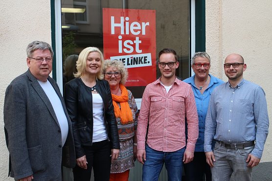 v.l.: Rainer Bachmann, Angela Hummitzsch, Ilona Scharff, Alexander Scharff, Barbara Schenke, Michael Mohr (Foto: Angelo Glashagel)