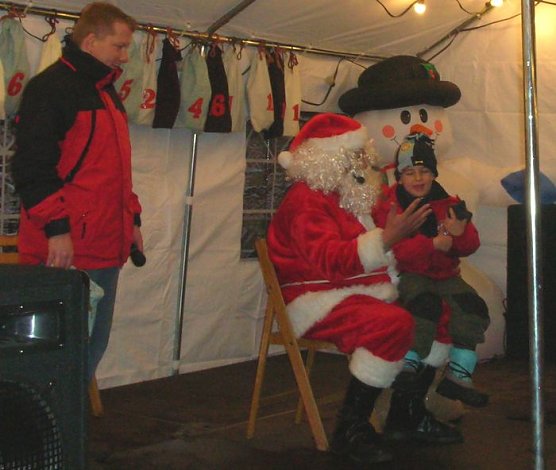 Weihnachtsmarkt in Ilfeld (Foto: nh) Weihnachtsmarkt in Ilfeld (Foto: nh)