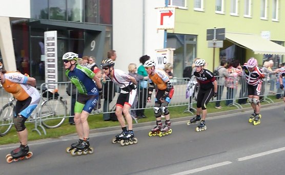 Jens-Uwe Krebs - Zweiter von links beim Marathon (Foto: privat)