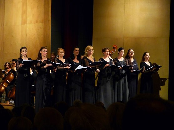 Der Theaterchor (Foto: Ilona)