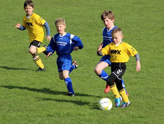 Konter &uuml;ber Iannis-Raul Campan und Eirik M&uuml;ller (Foto: Michael Liedtke)