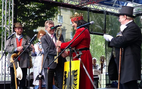 Schlüssel zurückgegeben (Foto: nnz) Schlüssel zurückgegeben (Foto: nnz)
