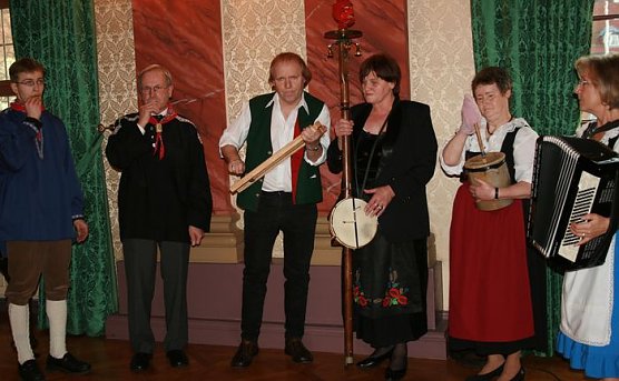 Harzer Folklore in der Staatskanzlei (Foto: Wille)