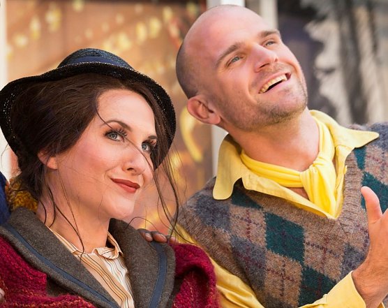 D&eacute;sir&eacute;e Brodka und David Johnson in einer Probe zu My Fair Lady (Foto: Tilmann Graner)