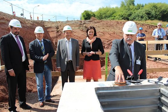 WAGO legt in Sondershausen den Grundstein (Foto: Karl-Heinz Herrmann) WAGO legt in Sondershausen den Grundstein (Foto: Karl-Heinz Herrmann)