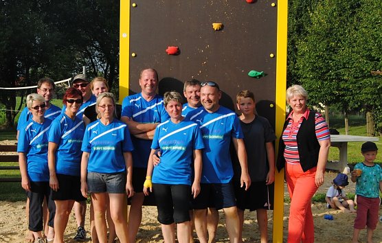 Volleyball und Klettern (Foto: privat)