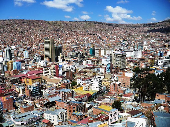 Reise zu den Uros (Foto: Hans-Jürgen Schmidt) Reise zu den Uros (Foto: Hans-Jürgen Schmidt)