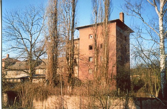 Malzfabrik in Nordhausen 1992 (Foto: Hotze) Malzfabrik in Nordhausen 1992 (Foto: Hotze)