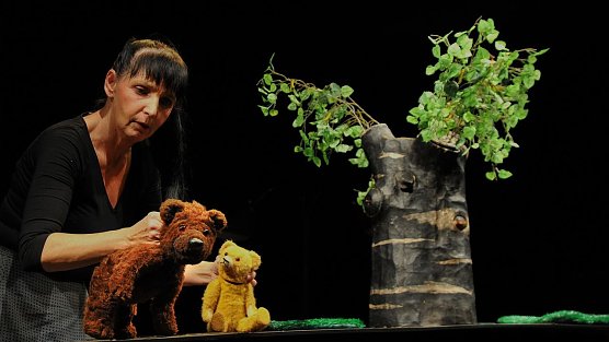 Theater für die Kleinsten (Foto: Jesko Döring) Theater für die Kleinsten (Foto: Jesko Döring)