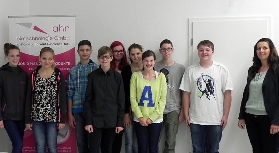Zu Gast im Unternehmen (Foto: AHN Biotechnologie GmbH) Zu Gast im Unternehmen (Foto: AHN Biotechnologie GmbH)