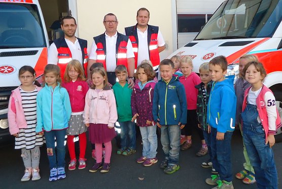 Rettungswache besucht (Foto: privat)