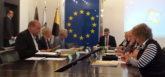 Blick auf den Hauptausschuss (Foto: nnz)