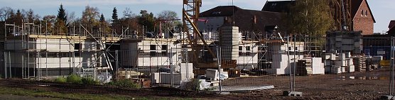 Auf einem ehemaligen Schandfleck entsteht das Senioren Wohn-und Pflegezentrum (Foto: Kurt Frank) Auf einem ehemaligen Schandfleck entsteht das Senioren Wohn-und Pflegezentrum (Foto: Kurt Frank)