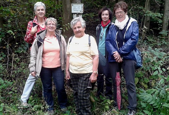 Mitglieder der Wandergruppe (Foto: Bodo Schwarzberg)