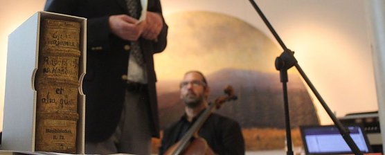 Die R&uuml;ckkehr der Himmelfarten Bibliothek wurde heute festlich begangen (Foto: Angelo Glashagel)