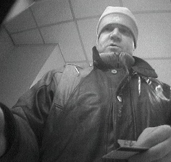 Betr&uuml;ger gesucht (Foto: Polizei)