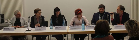 Wie kann das kulturelle Angebot erhalten werden - dar&uuml;ber wurde im B&uuml;rgersaal diskutiert (Foto: Angelo Glashagel)