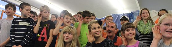 Ohren auf f&uuml;r die Klasse 5b der K&auml;the-Kollwitz-Schule (Foto: Angelo Glashagel)