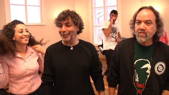 Soraya Faour, Kher Foudy und Amir Ben Alon begleiten die Jugendlichen aus Israel (Foto: Angelo Glashagel)